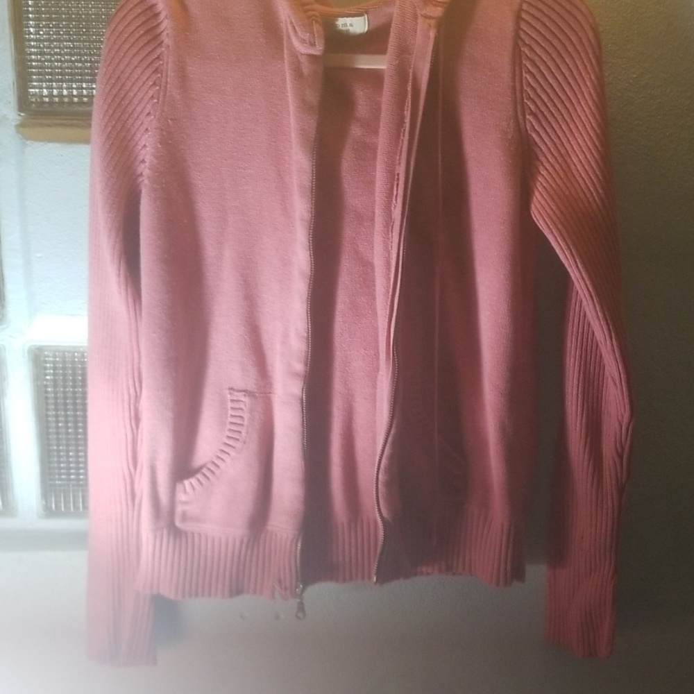 Zip up knitted sweatshirt with slight holes